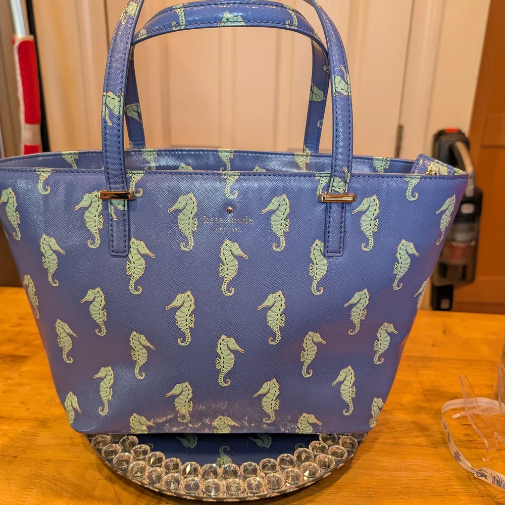 Kate Spade New York Cedar Street Seahorses Mini Harmony Tote Bag EUC
